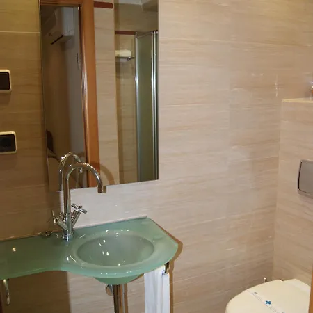 Moreno 게스트하우스 2*